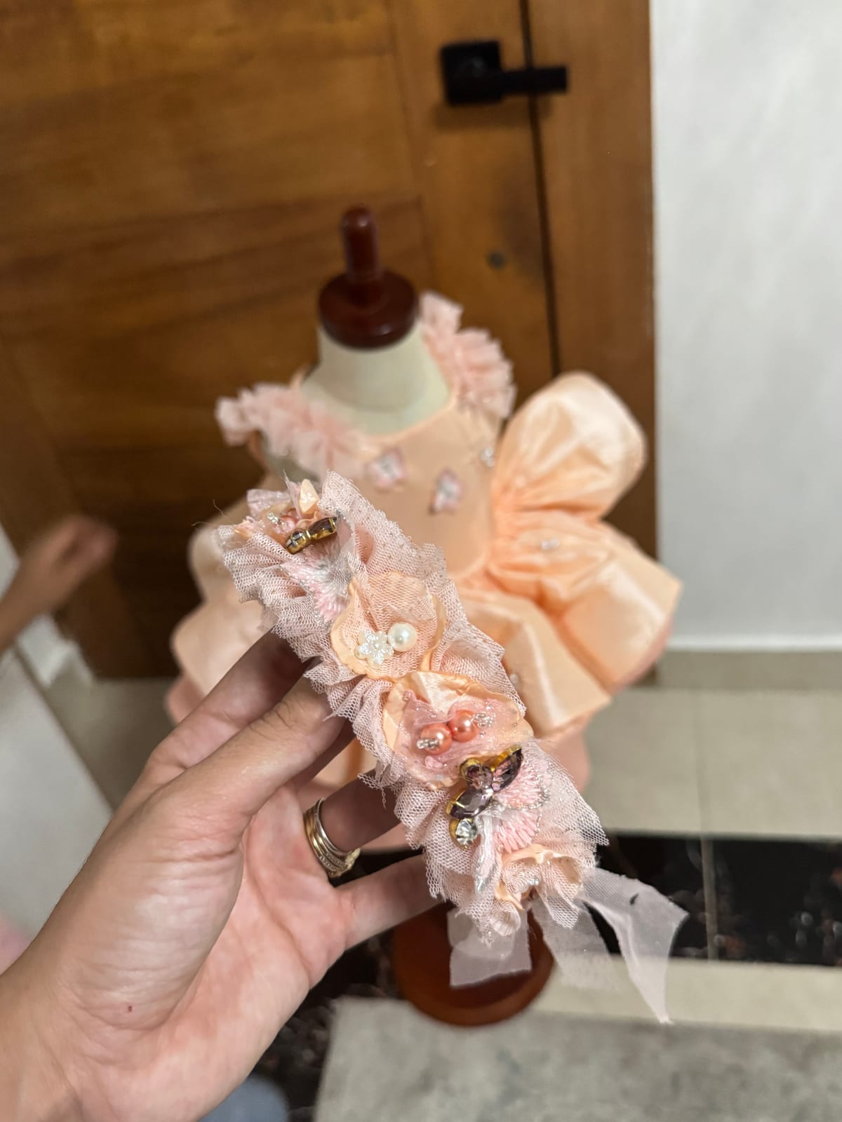 Vestido peach capas