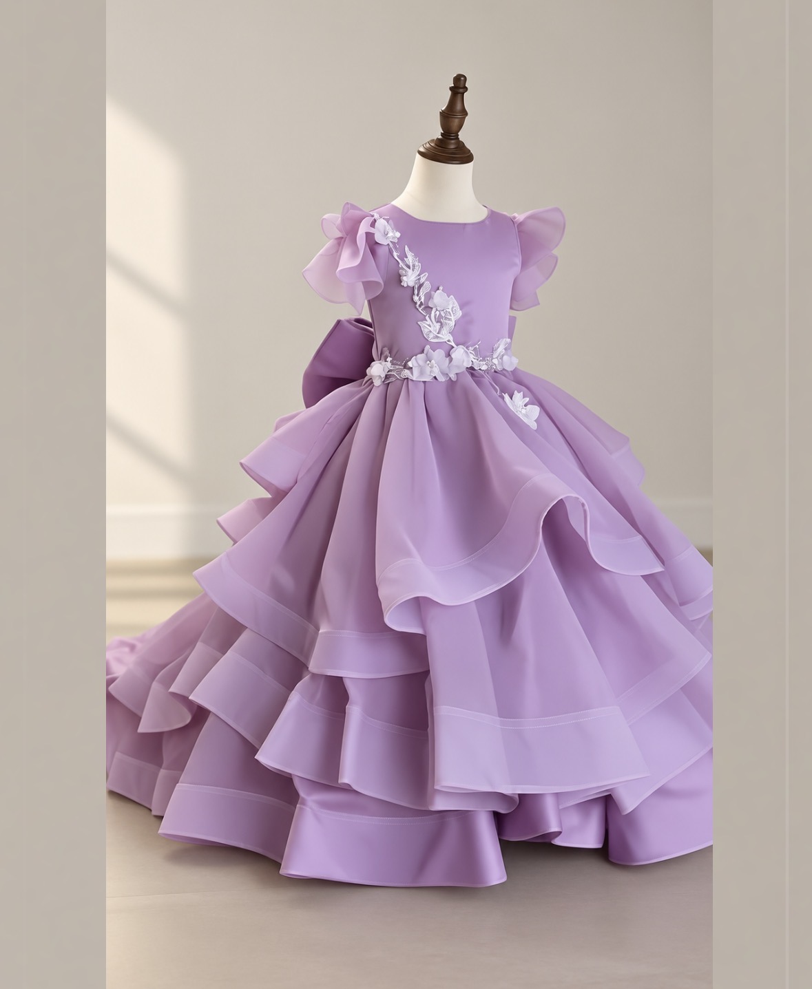 Vestido Lila capas largo