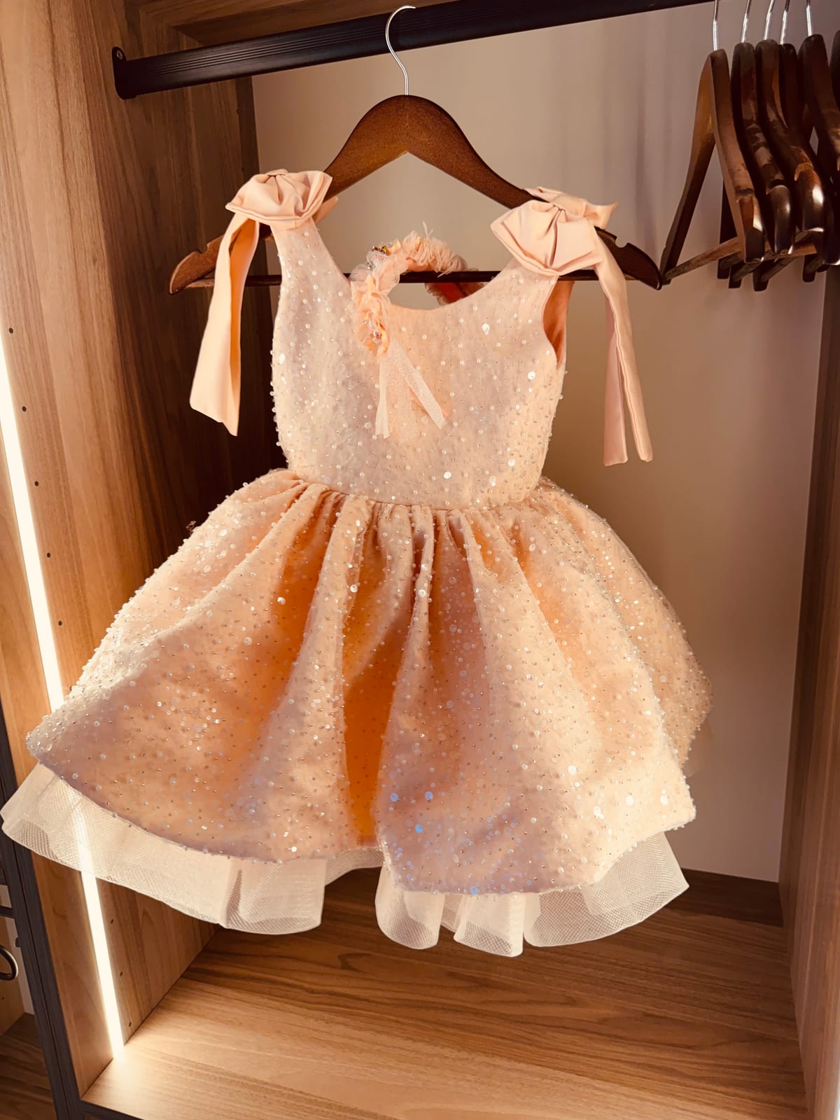 Vestido peach brillitos