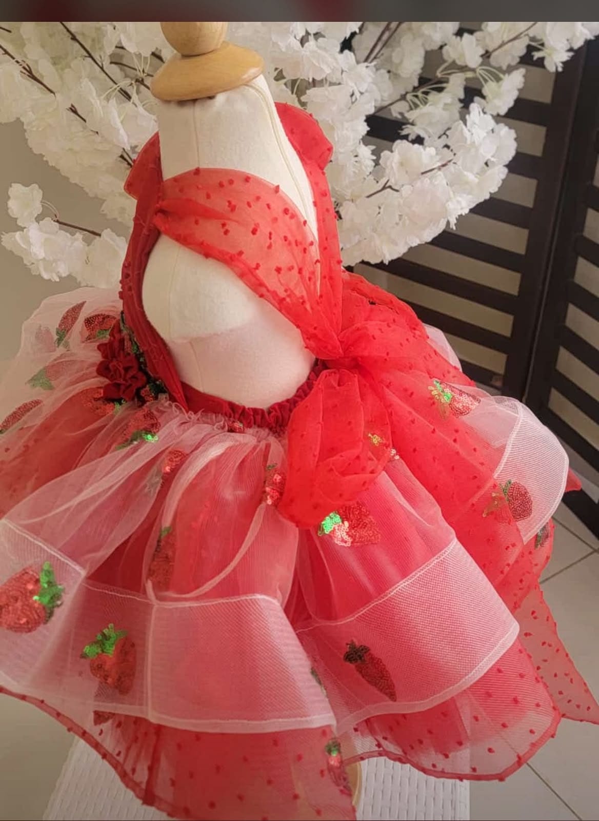 Vestido fresita love