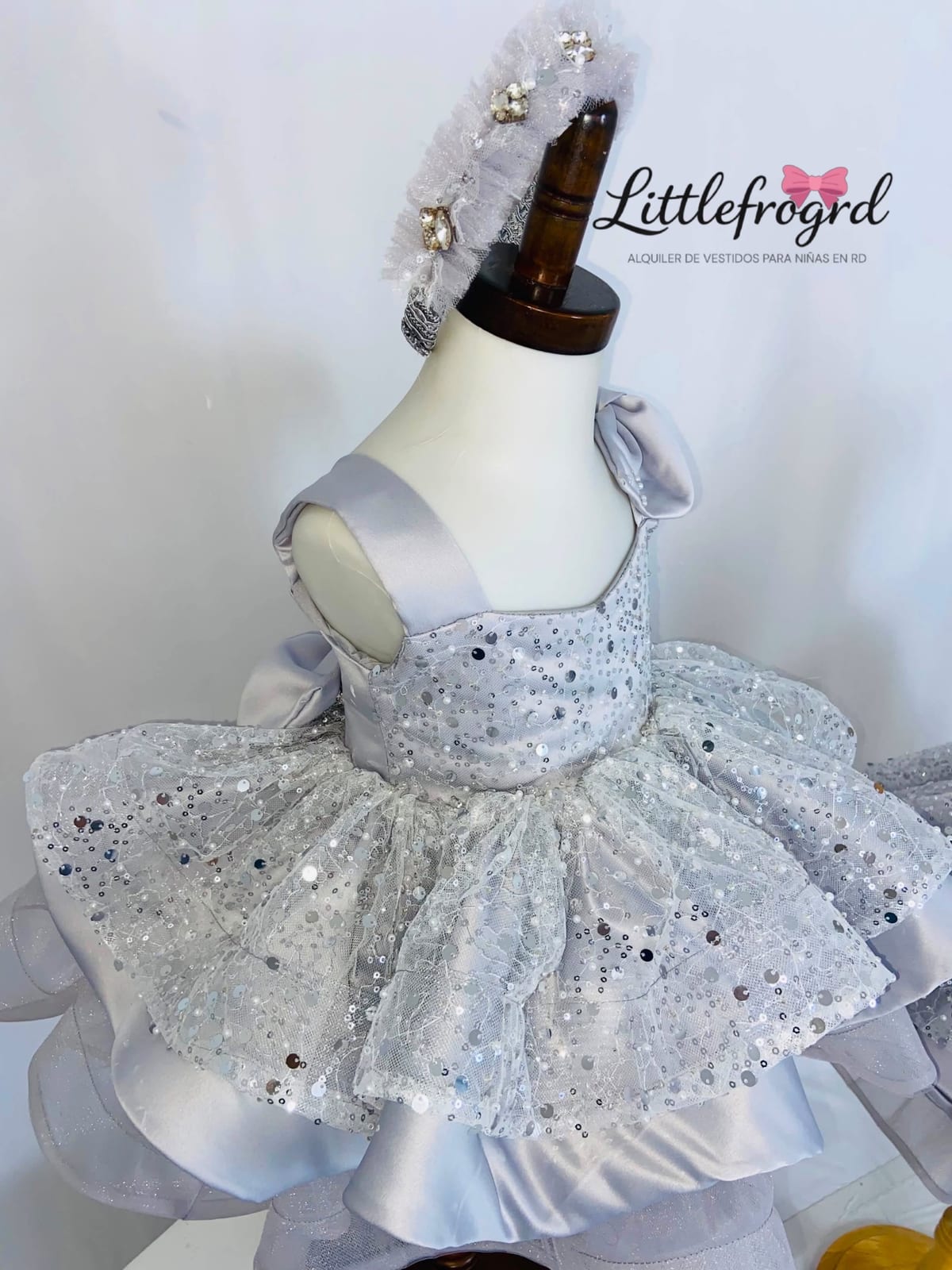 Vestido plateado 4-7