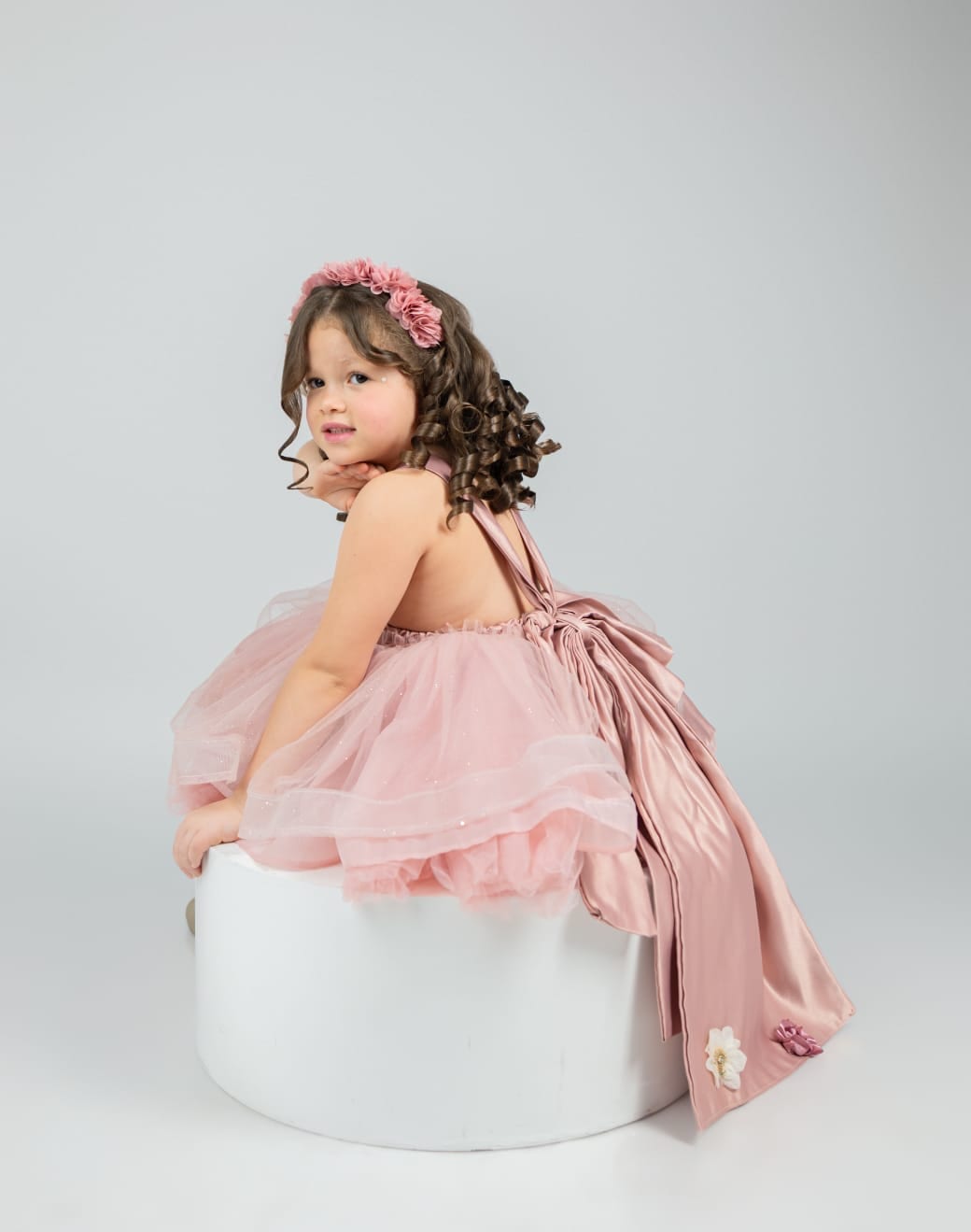 Vestido Rosa palo con lazo grande Ama