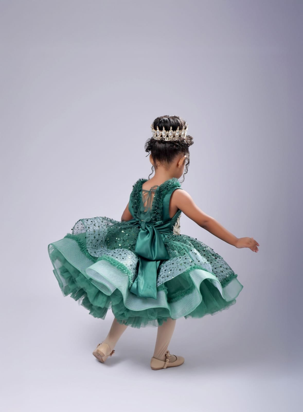 Vestido verde con dorado love