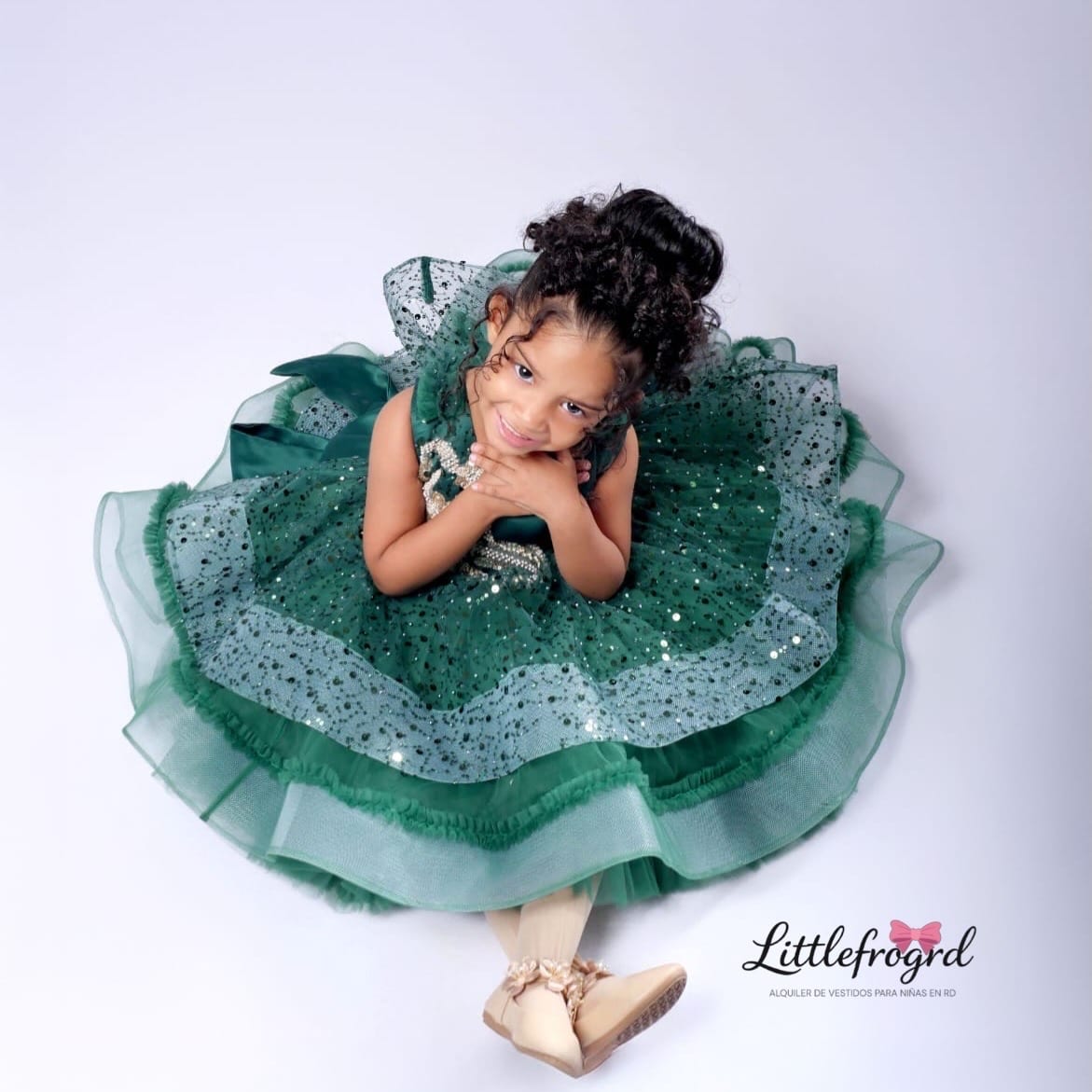 Vestido verde con dorado love