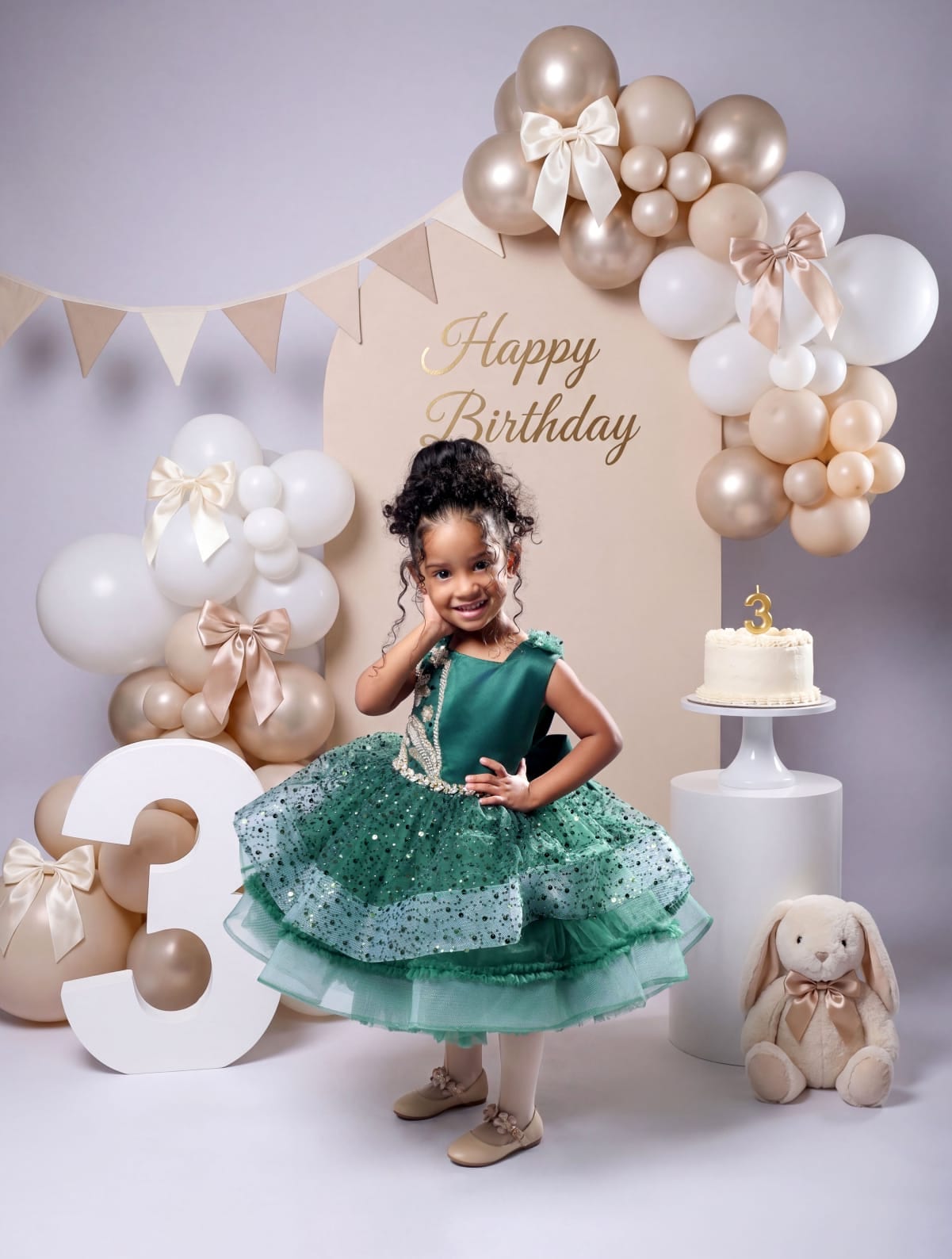 Vestido verde con dorado love