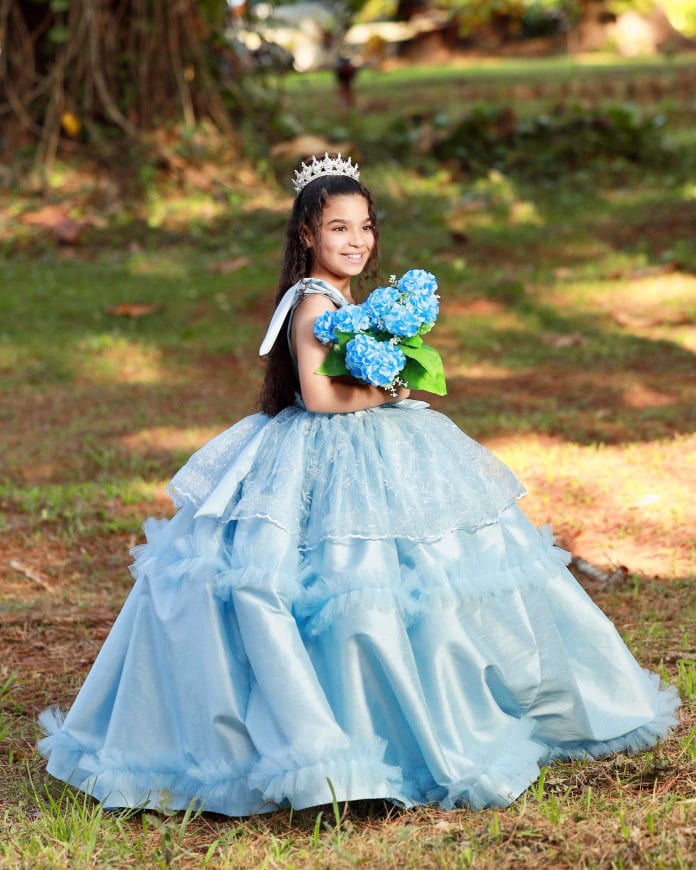 Vestido Azul tipo princesa Ama 6-8